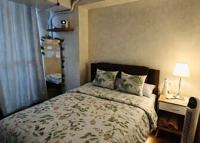 The Crestmont Aparthotel Manila